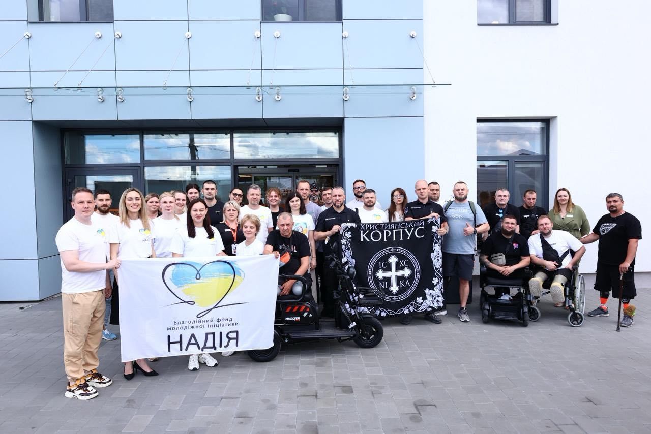 Християнський корпус, БФ молодіжної ініціативи "Надія" та з партнерами відвідали лікарню Мечни - 24 Канал Християнський корпус, БФ молодіжної ініціативи "Надія" та з партнерами відвідали лікарню Мечни - 24 Канал