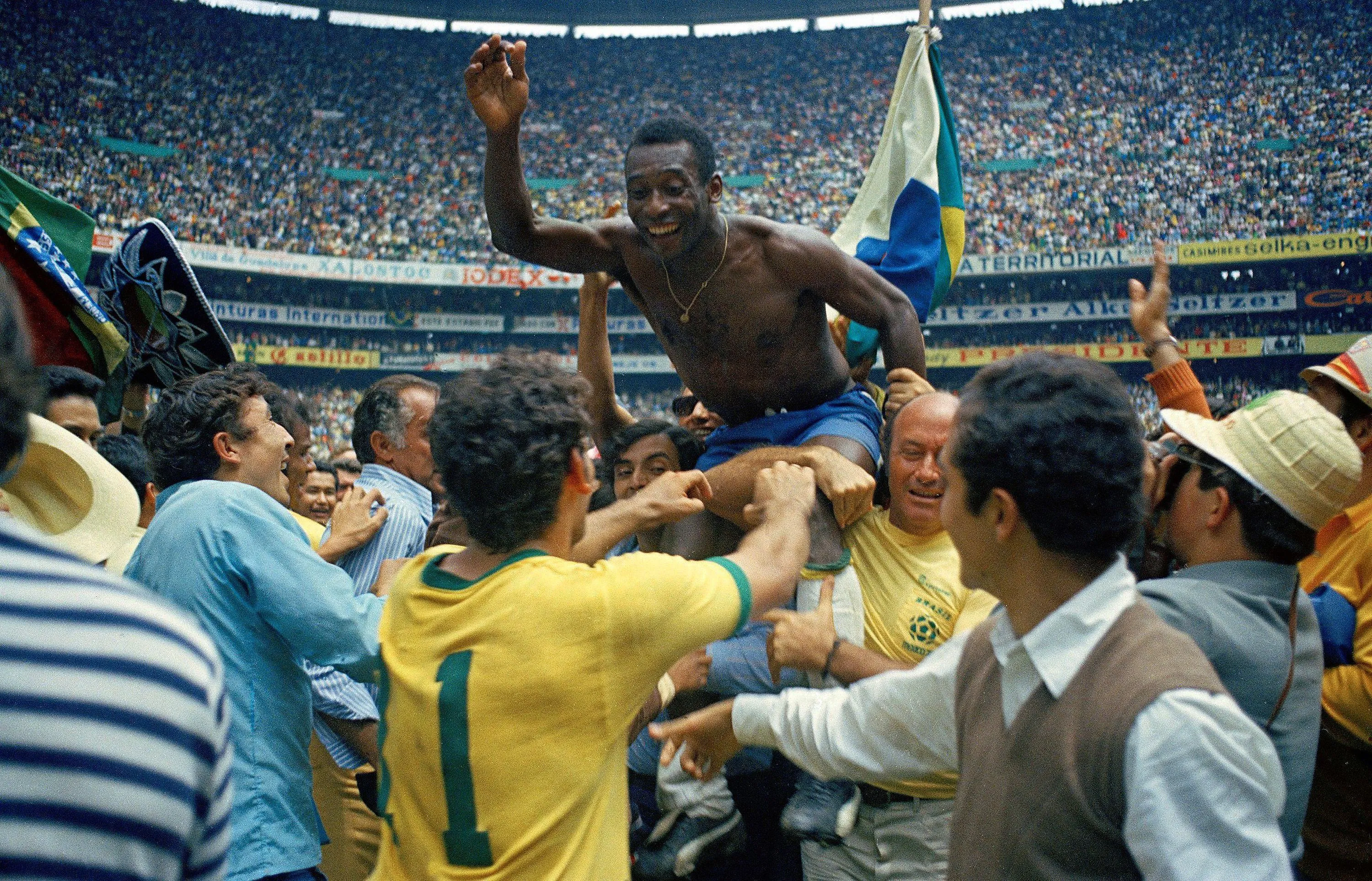 ЧМ-1970 выиграла Бразилия — Пеле стал трёхкратным чемпионом мира, фото ЧМ-1970 выиграла Бразилия — Пеле стал трёхкратным чемпионом мира, фото