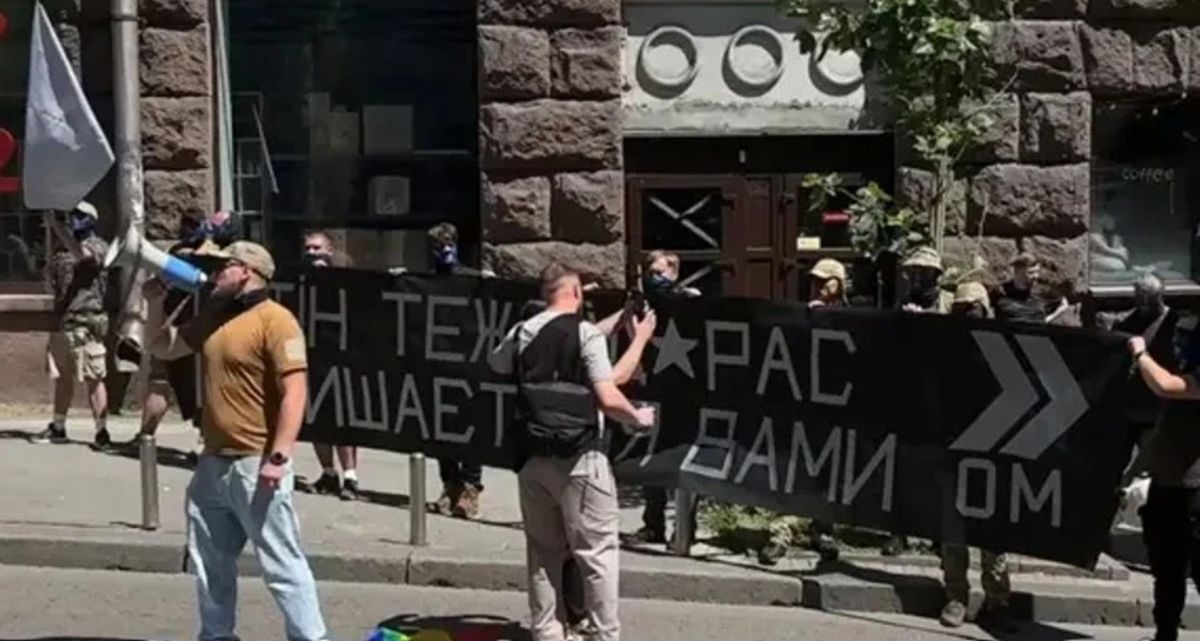 Ізраїль висловив занепокоєння через "нацистське вітання" на акції в центрі Києва