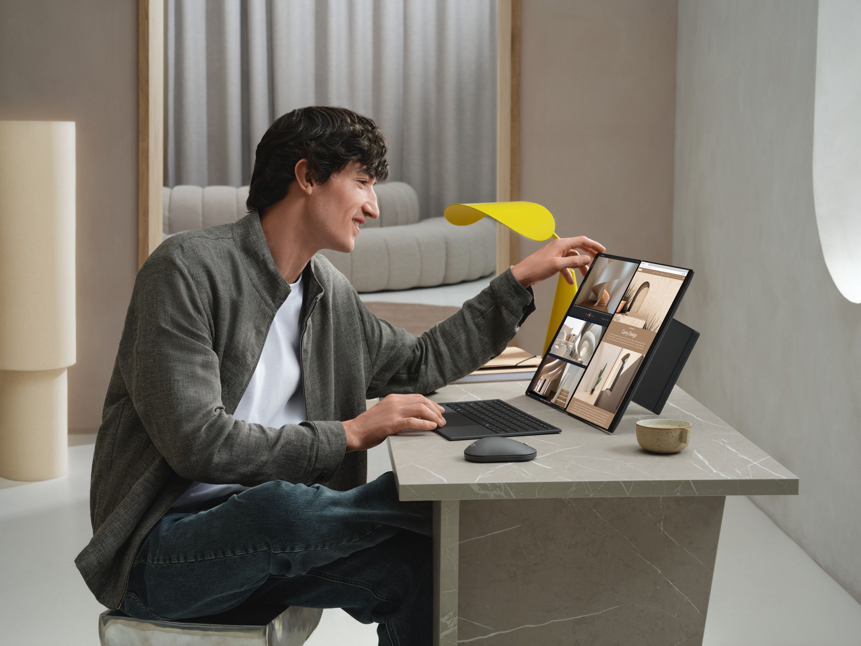 ASUS Zenbook DUO обеспечивает уникальный пользовательский опыт