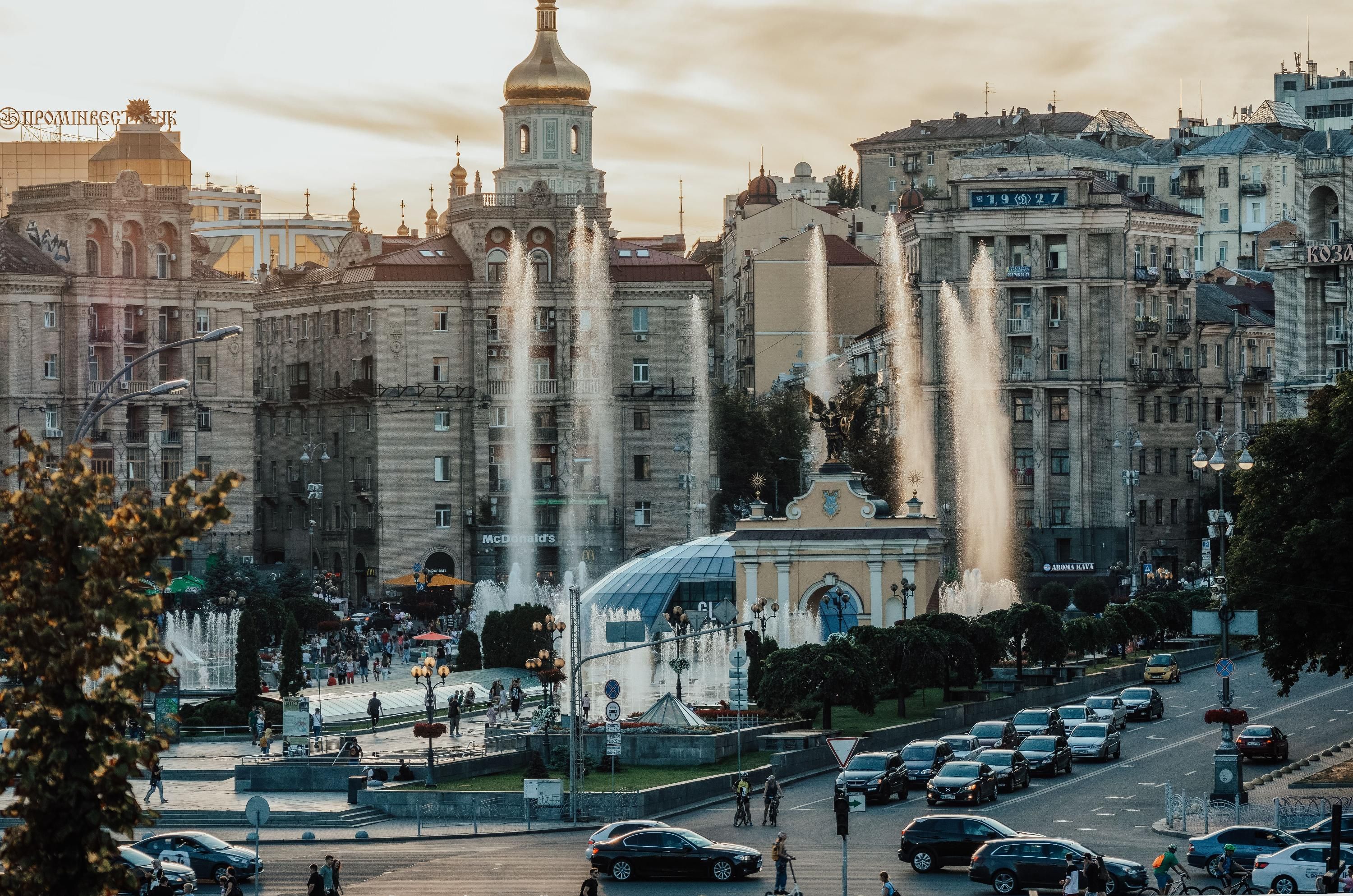Які будинки найбільше нагріваються влітку