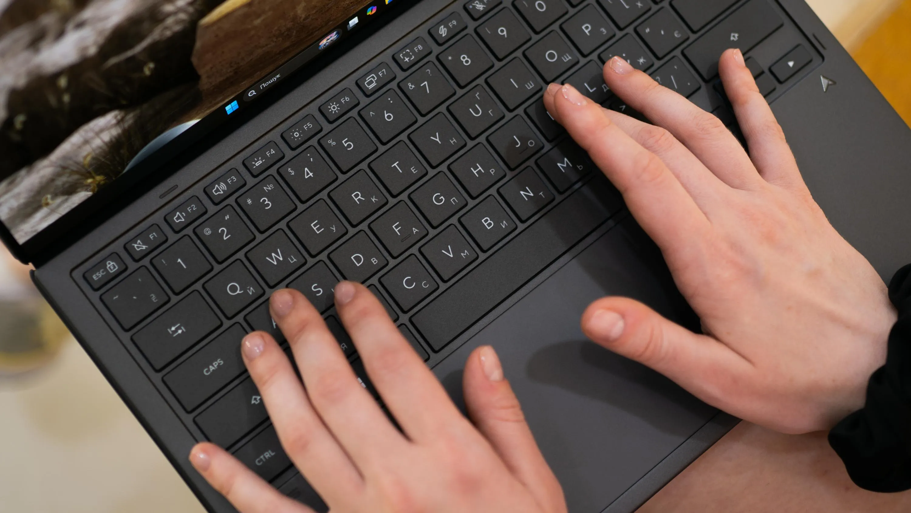 ASUS Zenbook DUO (2026)