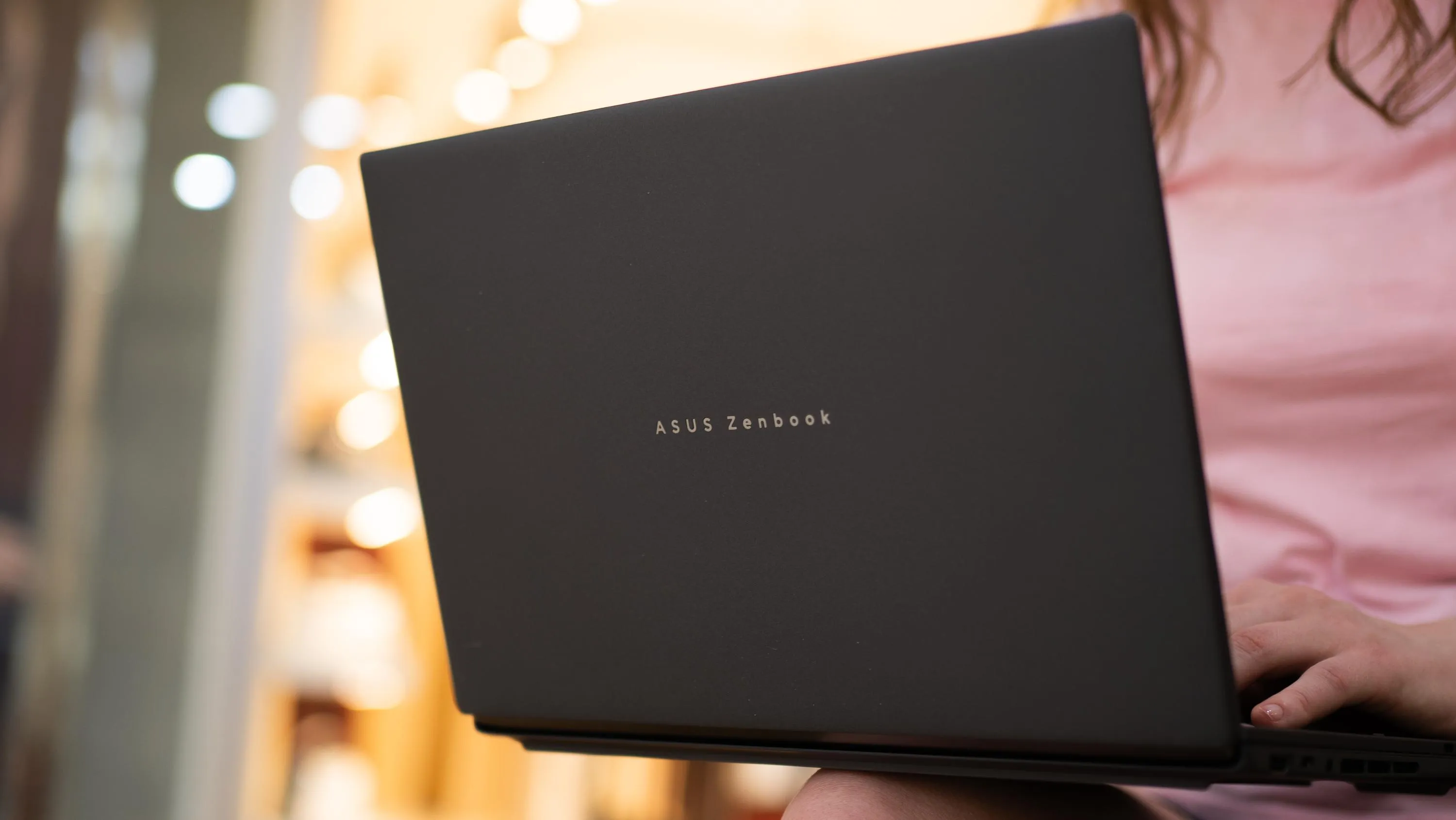 ASUS Zenbook DUO (2026)