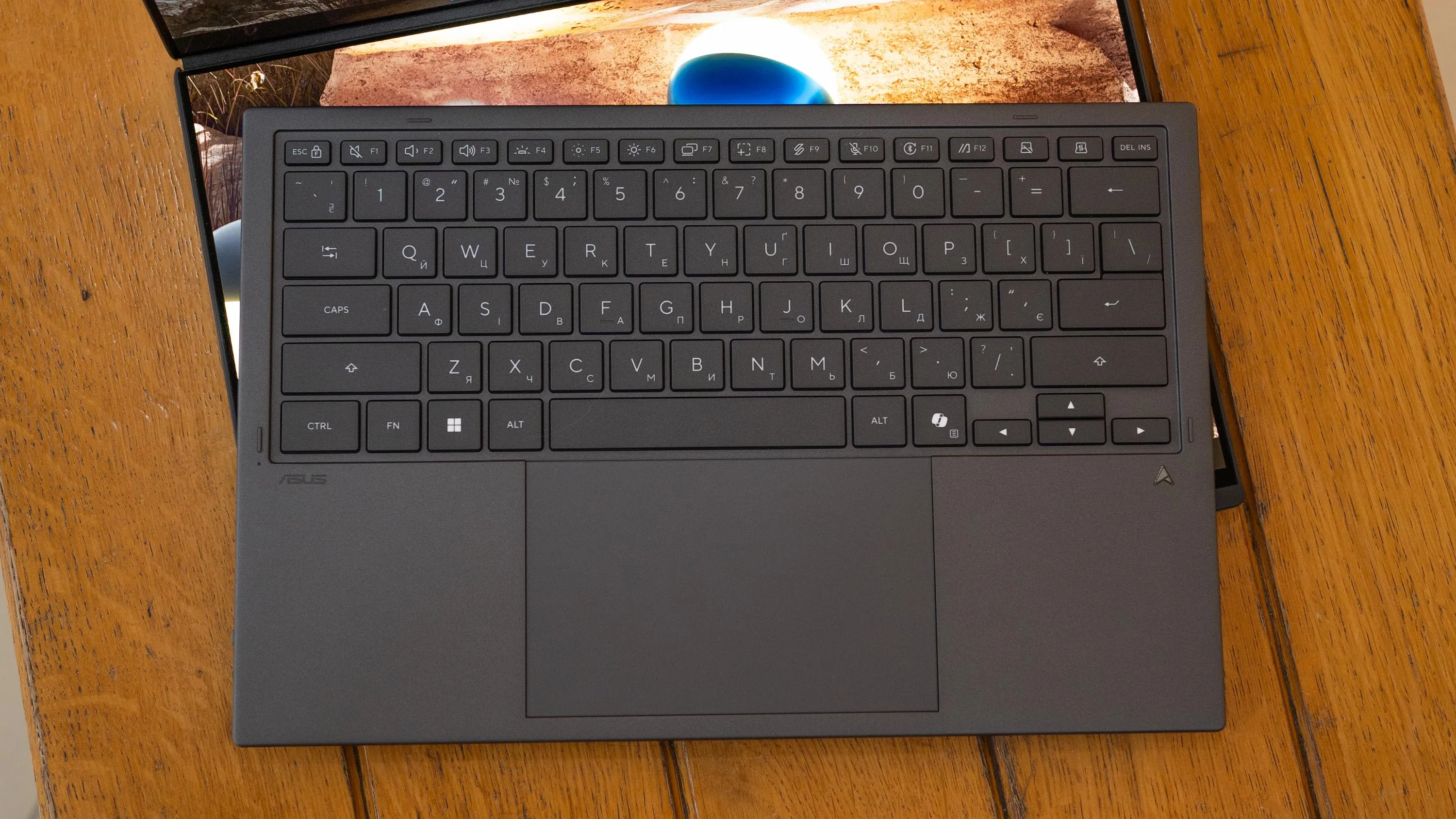 ASUS Zenbook DUO (2026) ASUS Zenbook DUO (2026)