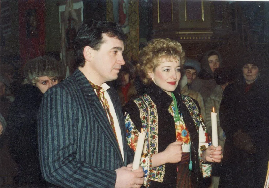 Назарий Яремчук с женой и сыновьями Назарий Яремчук с женой и сыновьями