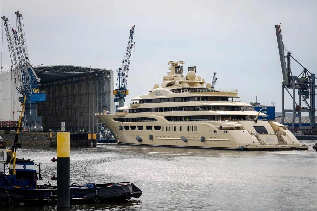 Яхта Алишера Усманова Dilbar