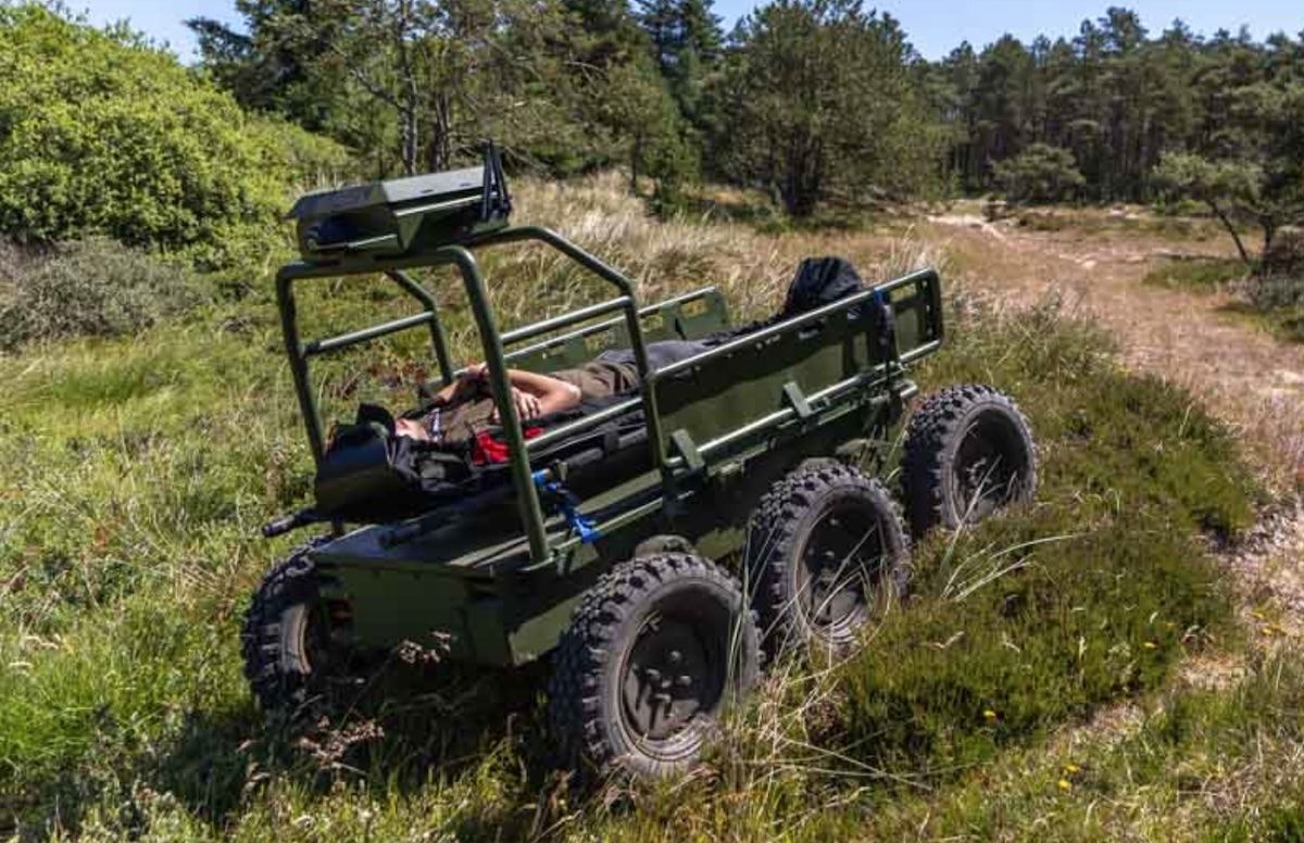 Наземний дрон Dropla 6×6 для евакуації поранених - Military 24