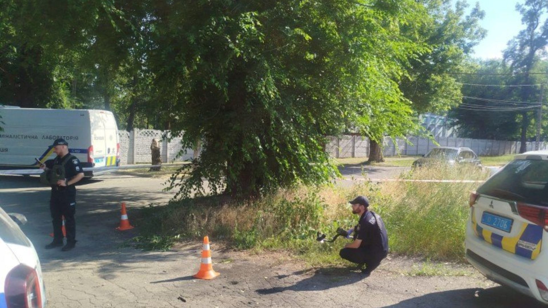 У Кам'янському чоловік кинув гранату в групу ТЦК У Кам'янському чоловік кинув гранату в групу ТЦК