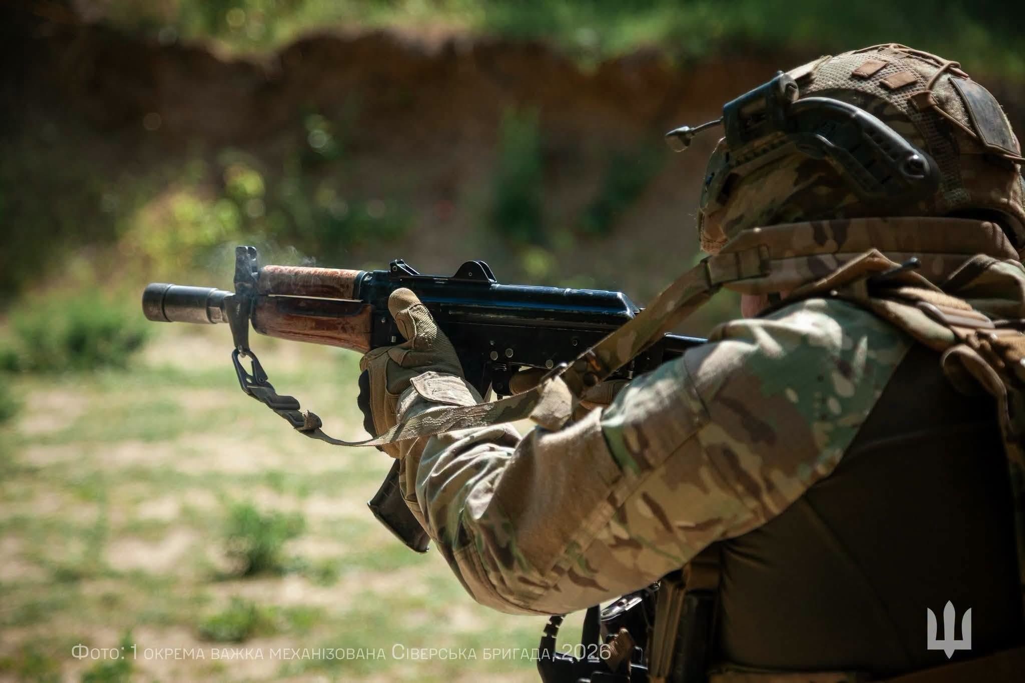 Військослужбовець ЗСУ Військослужбовець ЗСУ