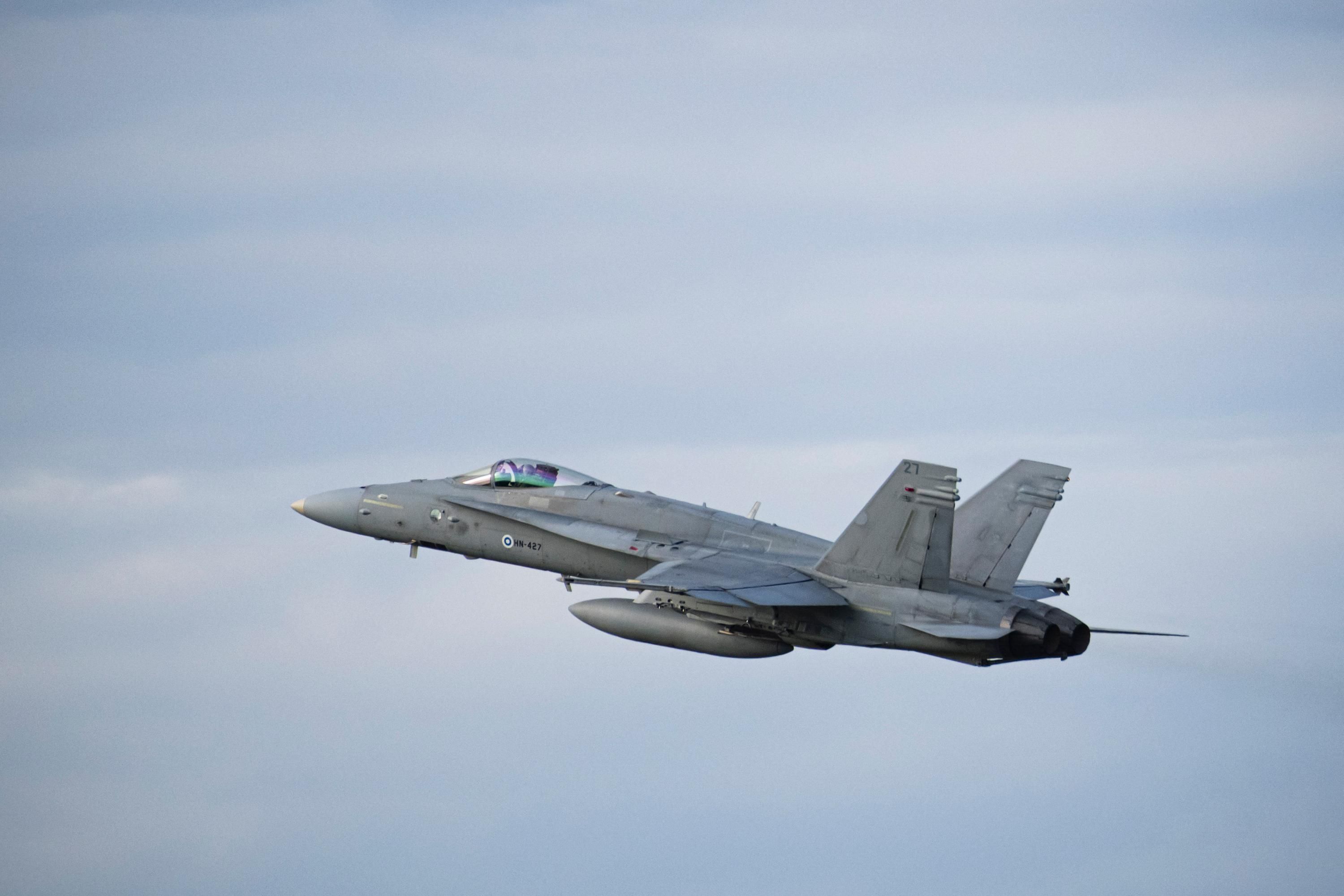 Відрізняються від F-16: чим Україні допоможуть літаки Gripen від Швеції