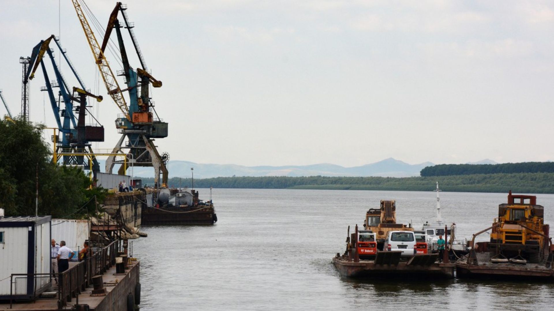 Росія вдарила по порту на Одещині Росія вдарила по порту на Одещині