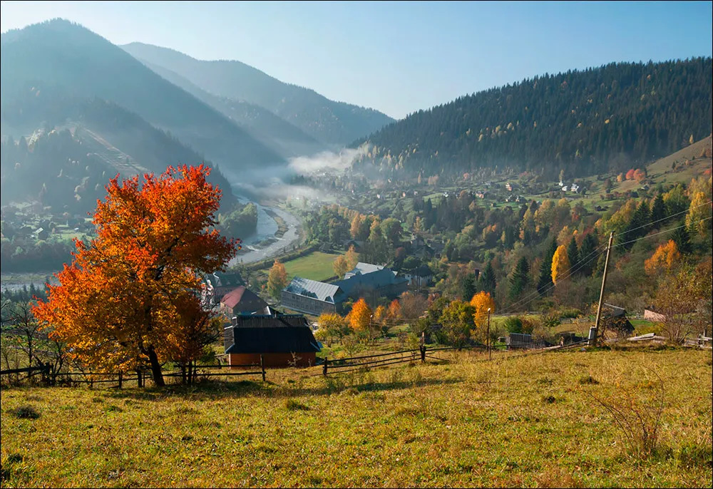 Село Криворівня Село Криворівня