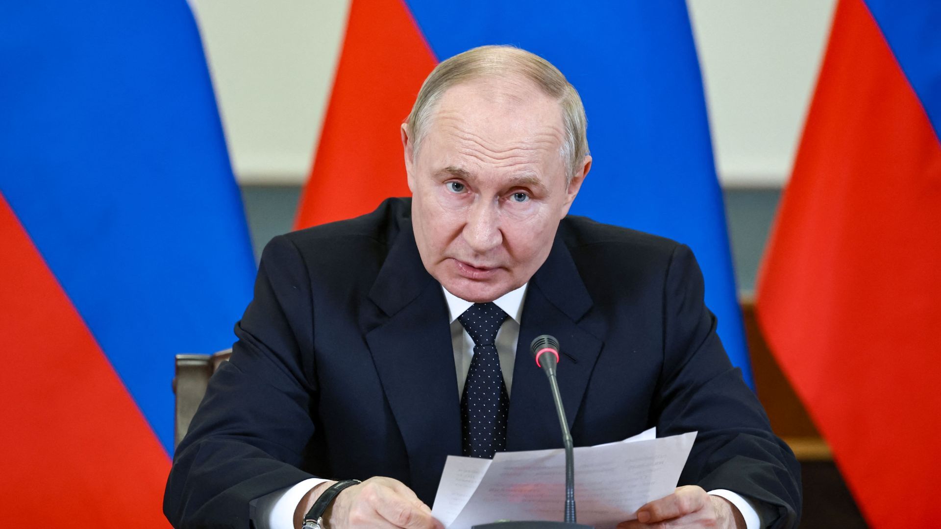 Росії потрібно менше валюти: Путін здивував заявою про курс рубля