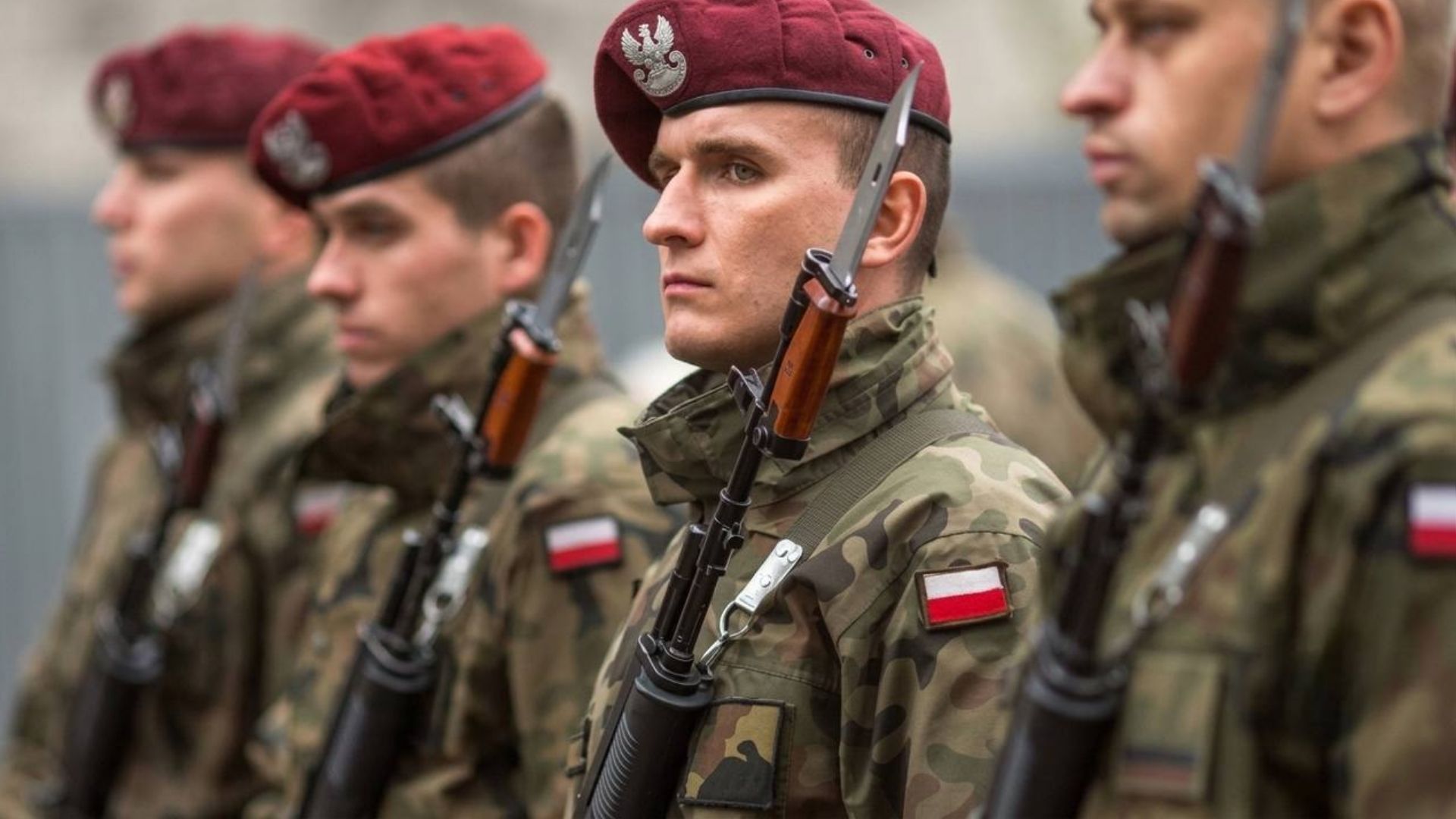 Польща пришвидшує підготовку до можливих загроз