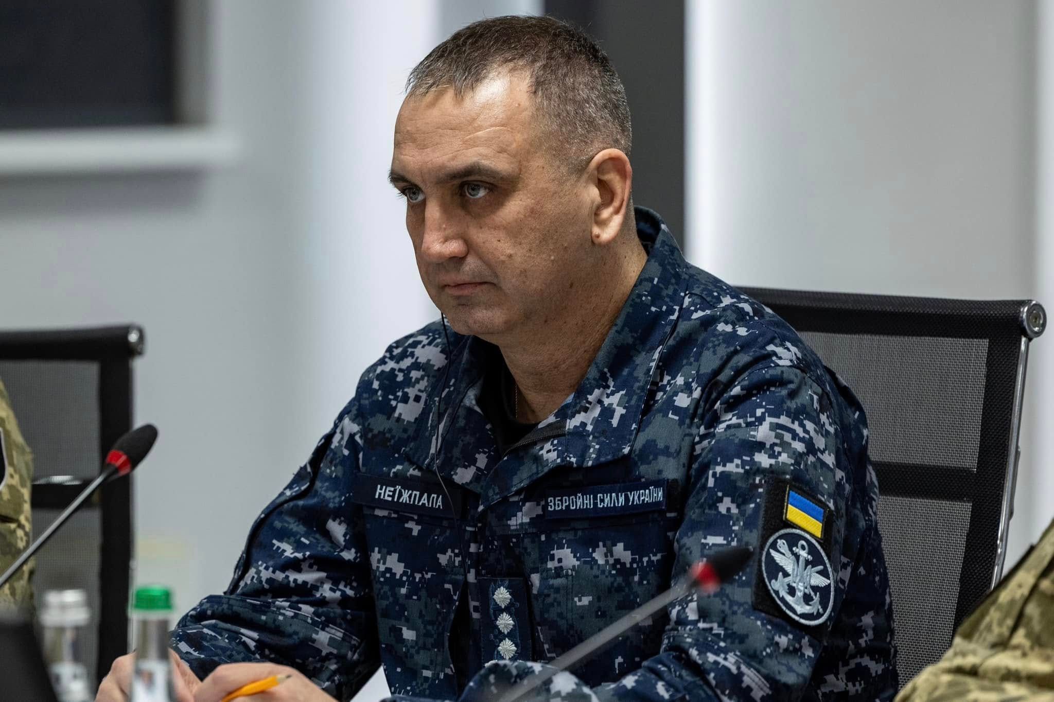 Командующий ВМС Неижпапа призвал не дестабилизировать ситуацию вокруг руководства армии
