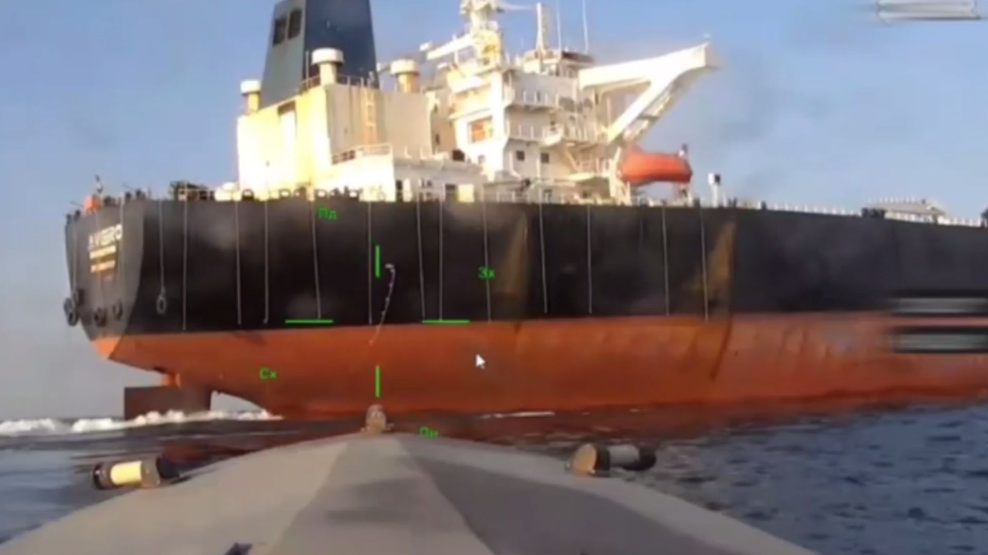 СБУ поразила сразу 3 нефтебазы в Ставропольском крае и танкер теневого флота России