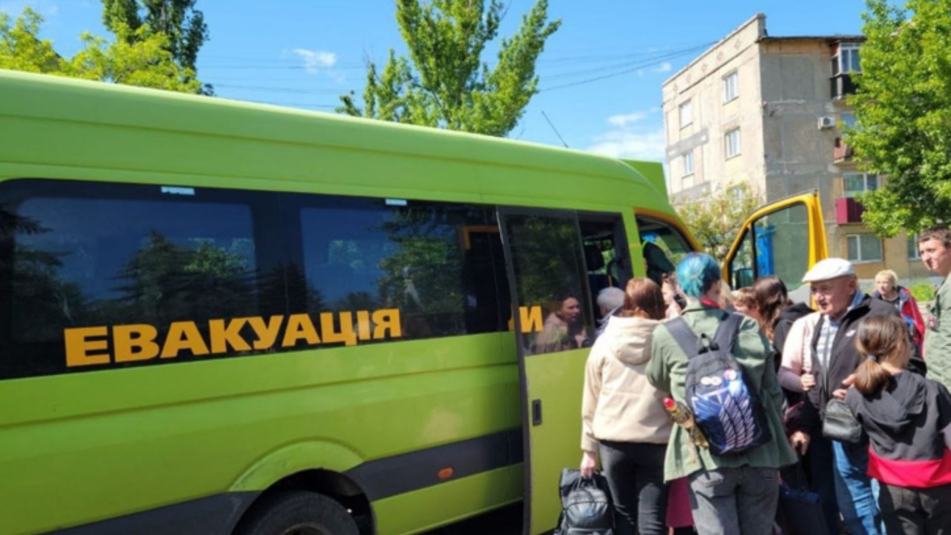Могут ли людей принудительно эвакуировать с прифронтовых территорий, и как сейчас проходит этот процесс