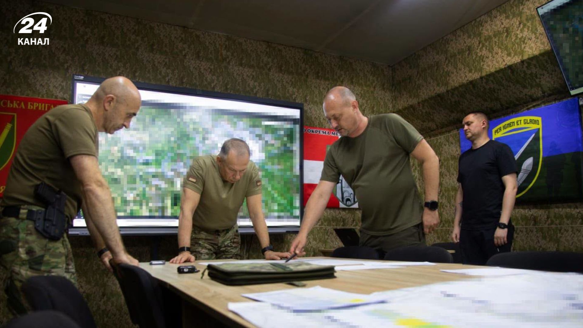 Поки люди вимагають його відставки, Сирський приїхав у район Костянтинівки