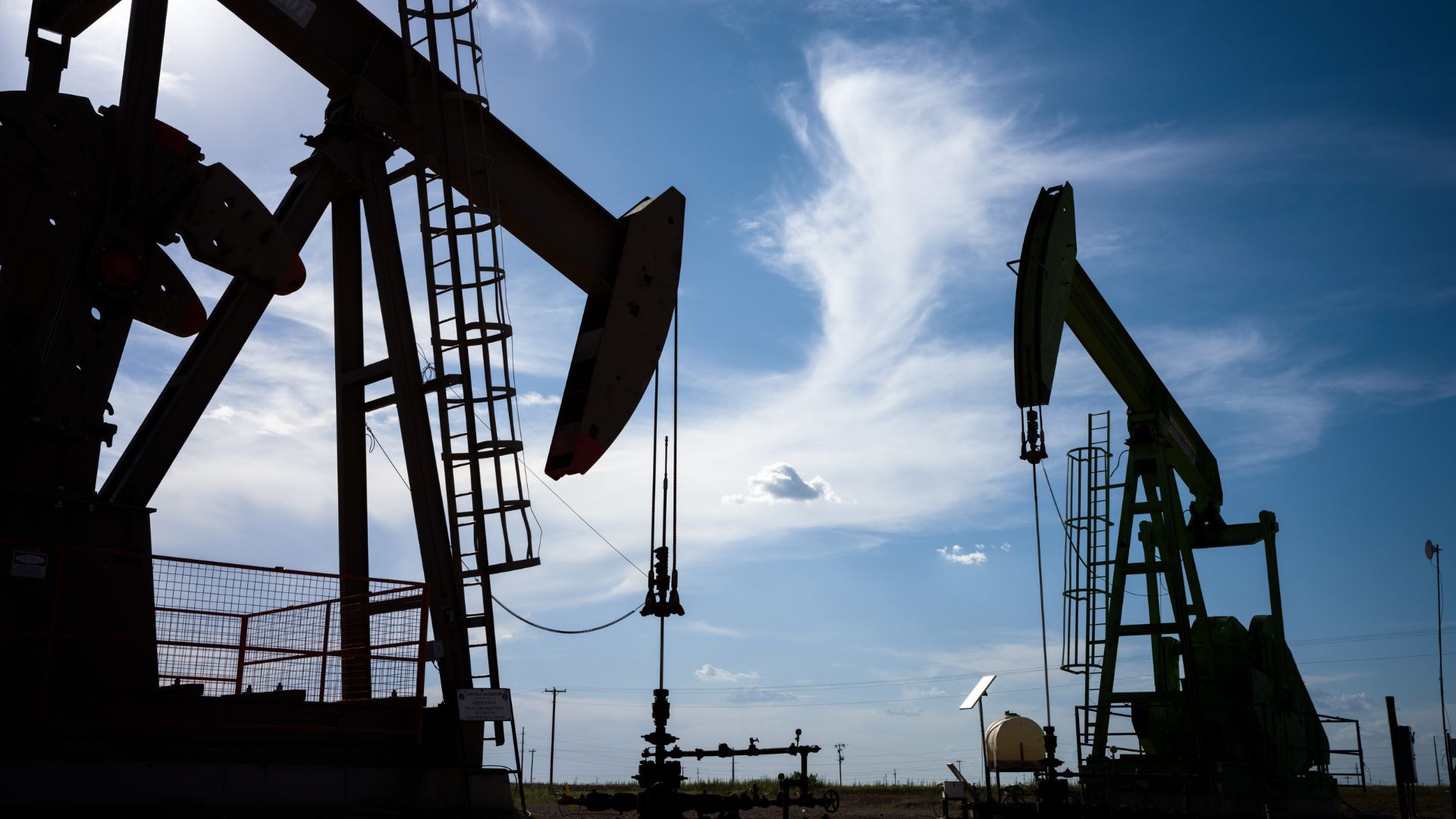 Нафта продовжує дорожчати через складну ситуацію на Близькому Сході