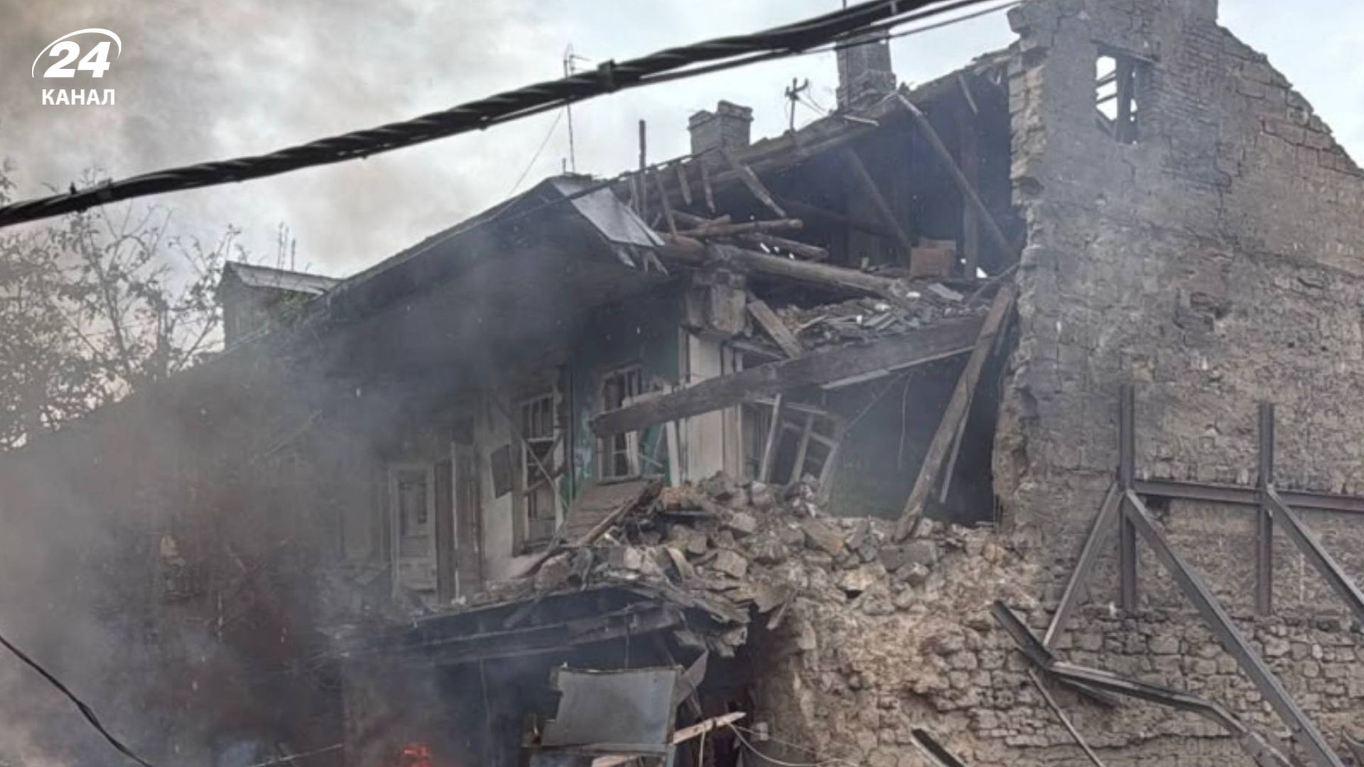 Дрон влучив у житловий будинок в Одесі: є поранені