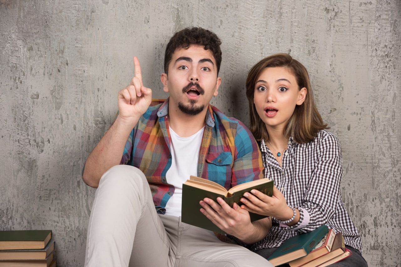 Пара с книгой Пара с книгой