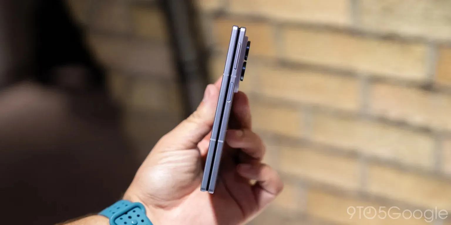 Базовий Samsung Galaxy Fold 8 Базовий Samsung Galaxy Fold 8