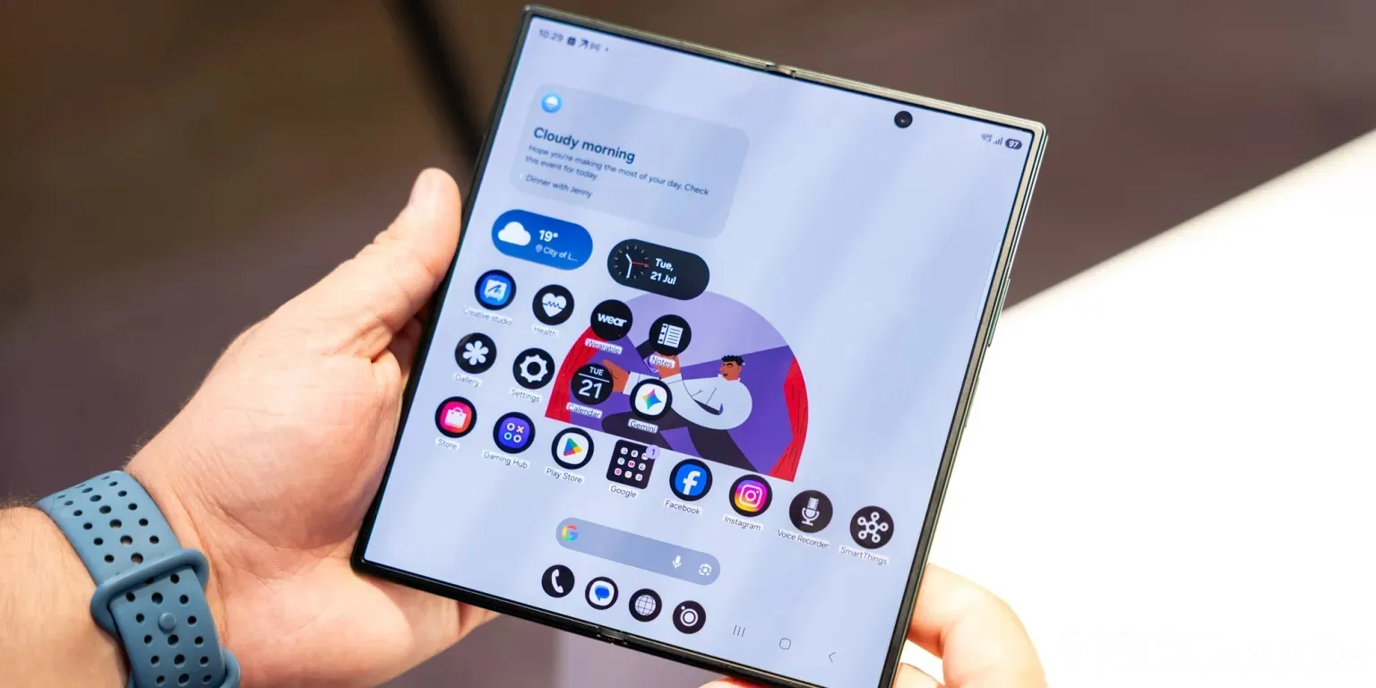 Samsung Galaxy Fold 8 Ultra
