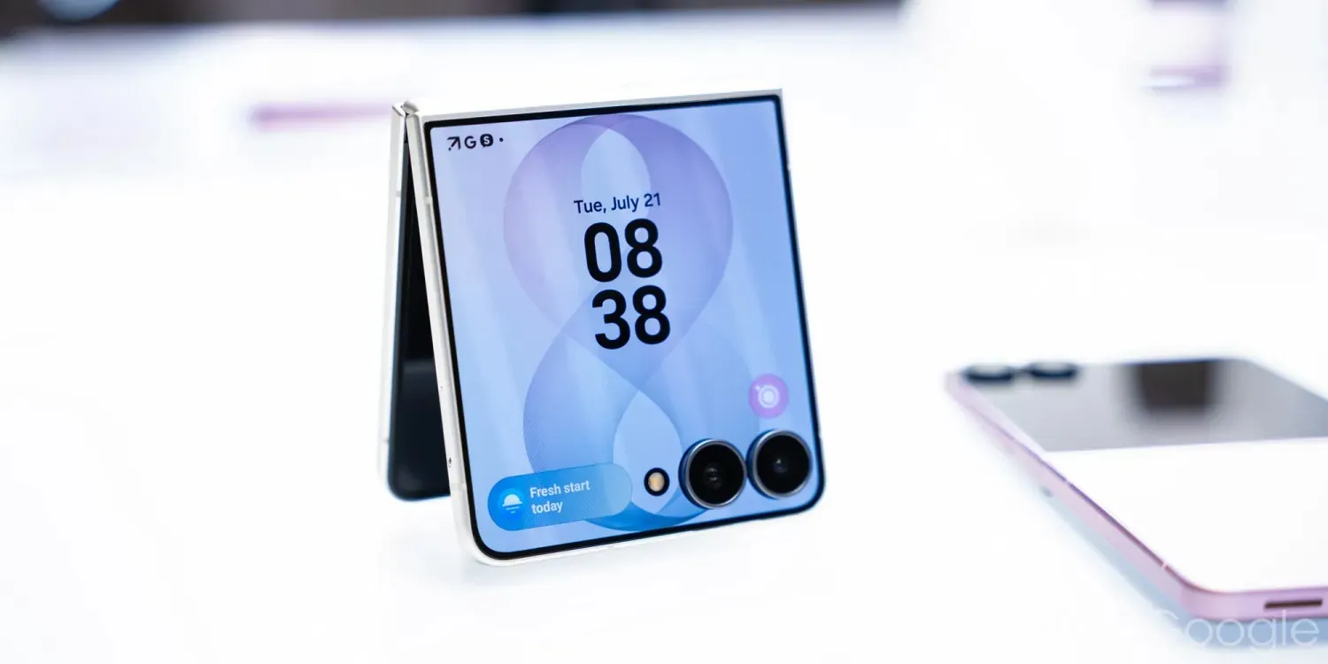 Samsung Galaxy Flip 8 Samsung Galaxy Flip 8