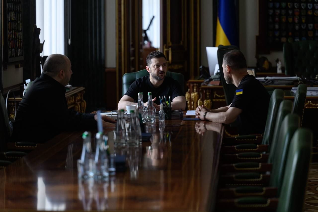 Изменения в СНБО - Зеленский назвал новые обязанности Умерова и Клименко