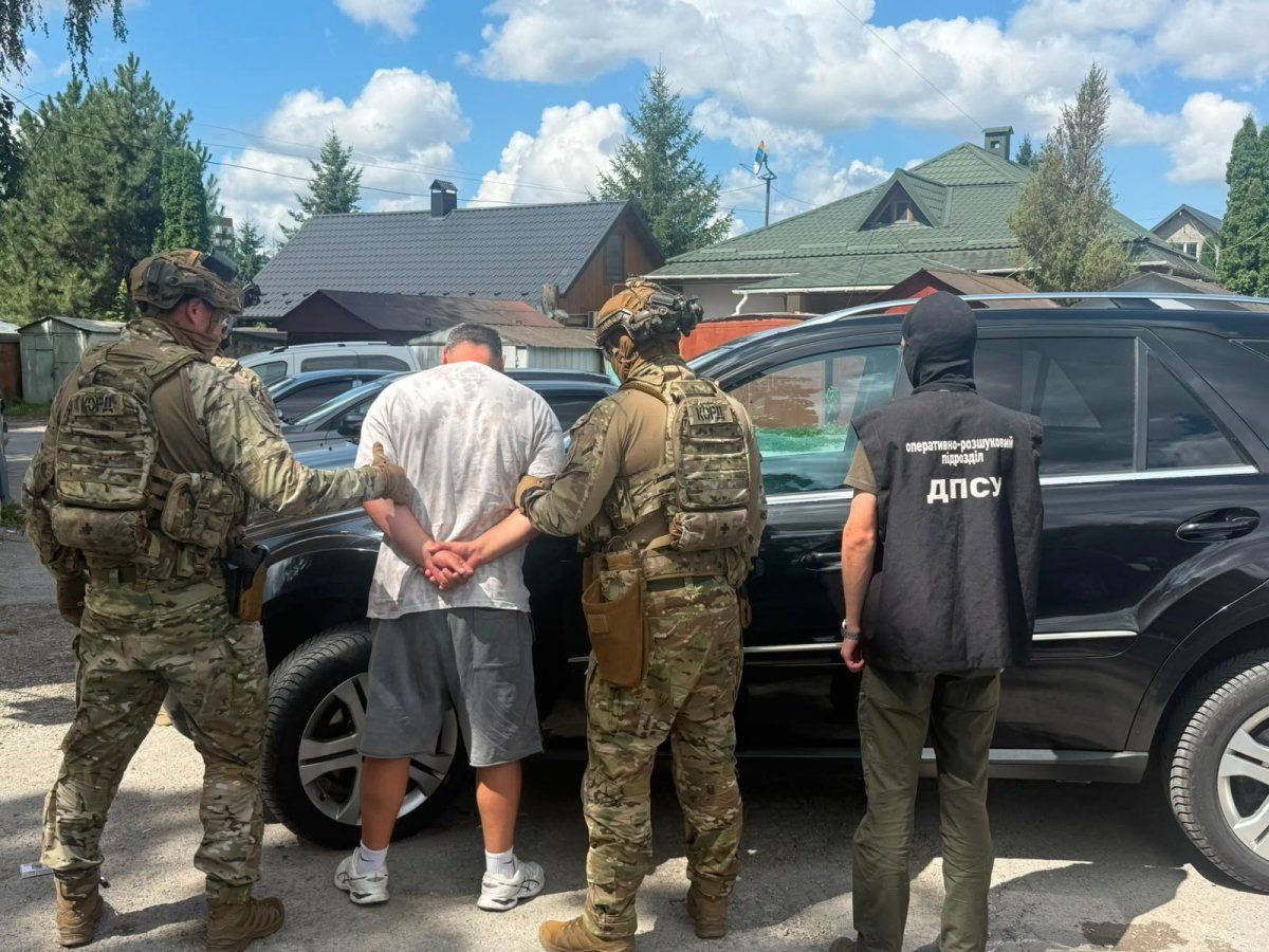 ДПСУ затримали чоловіка за організацію незаконного перетину кордону