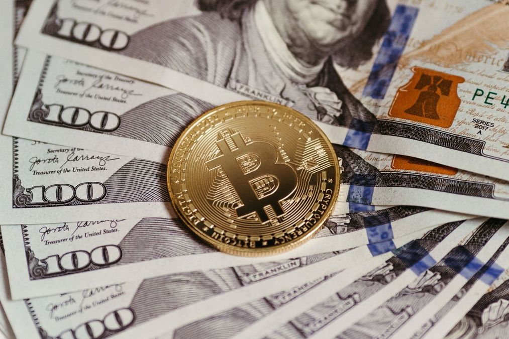 Яку суму приніс Bitcoin з 2016 року