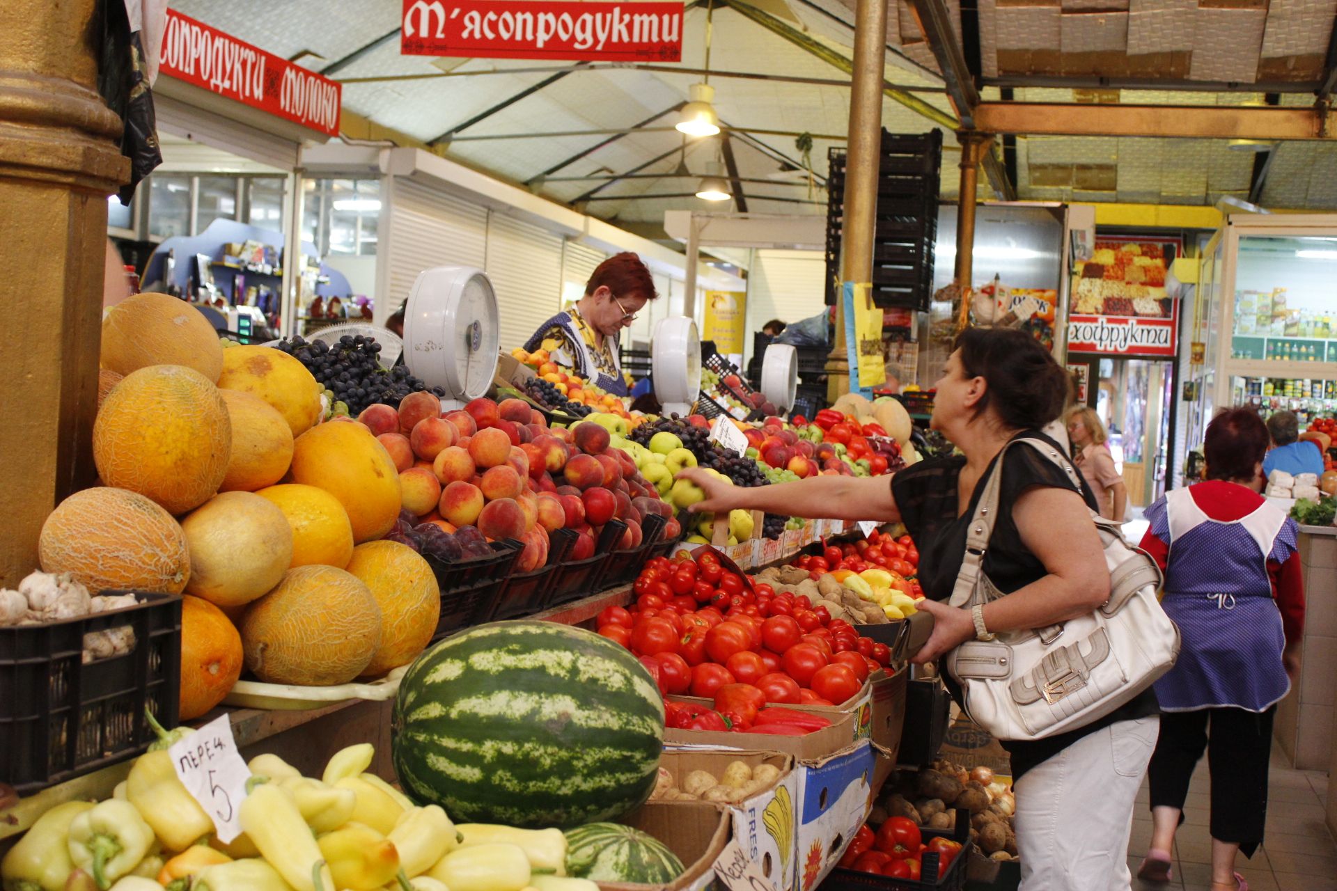 За продаж власної продукції українців можуть змусити платити податки