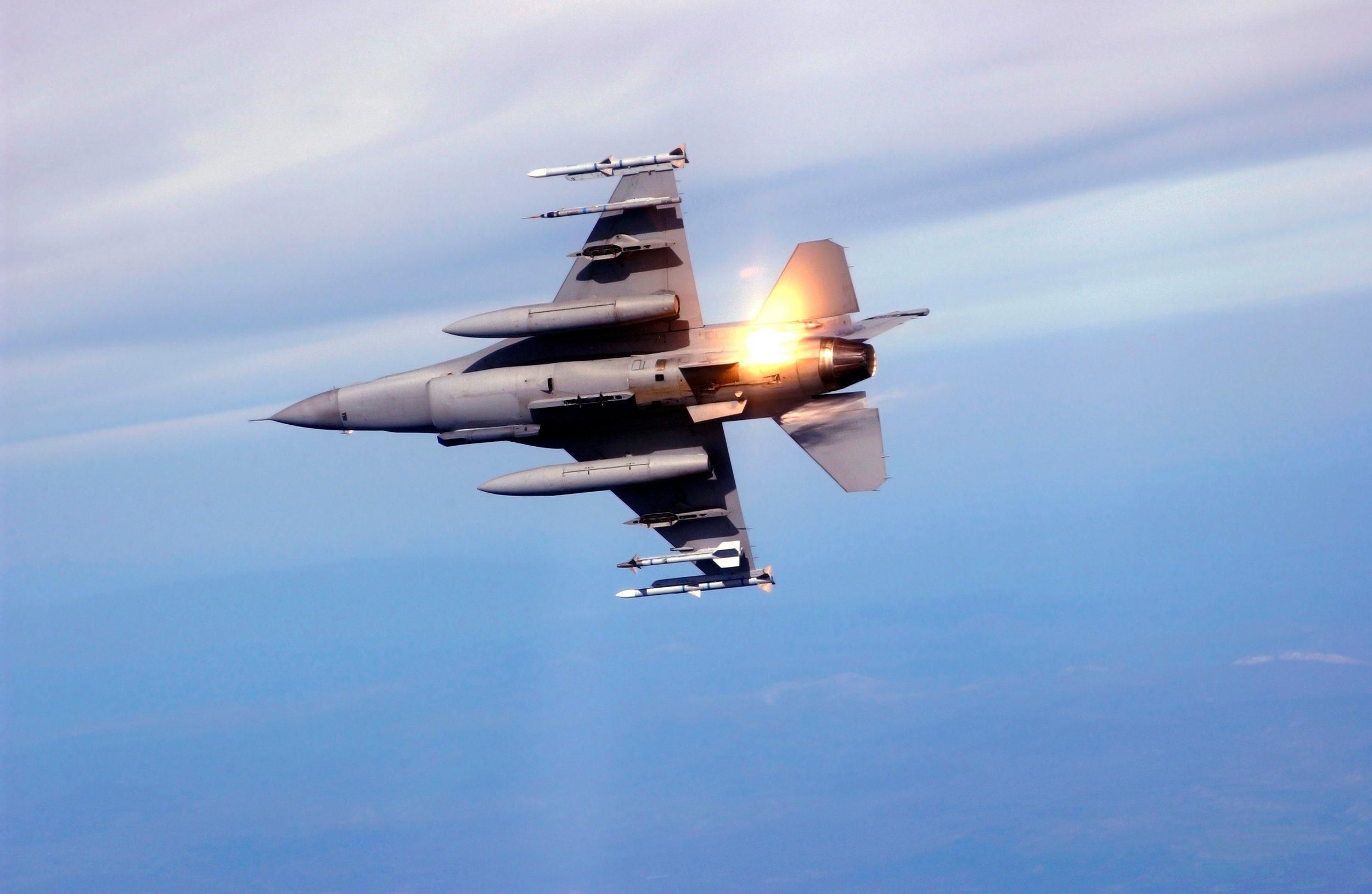 Украина потеряла истребитель F-16: пилот в безопасности