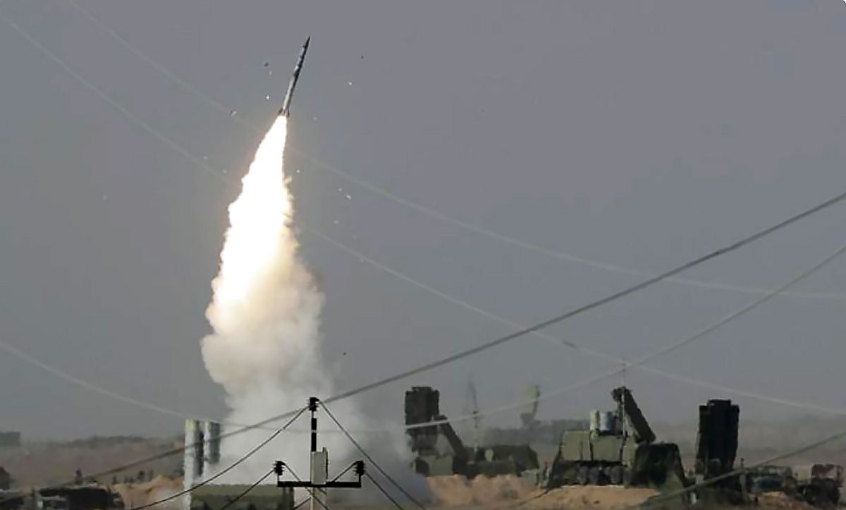 Запуск ракети з ЗРК С-400