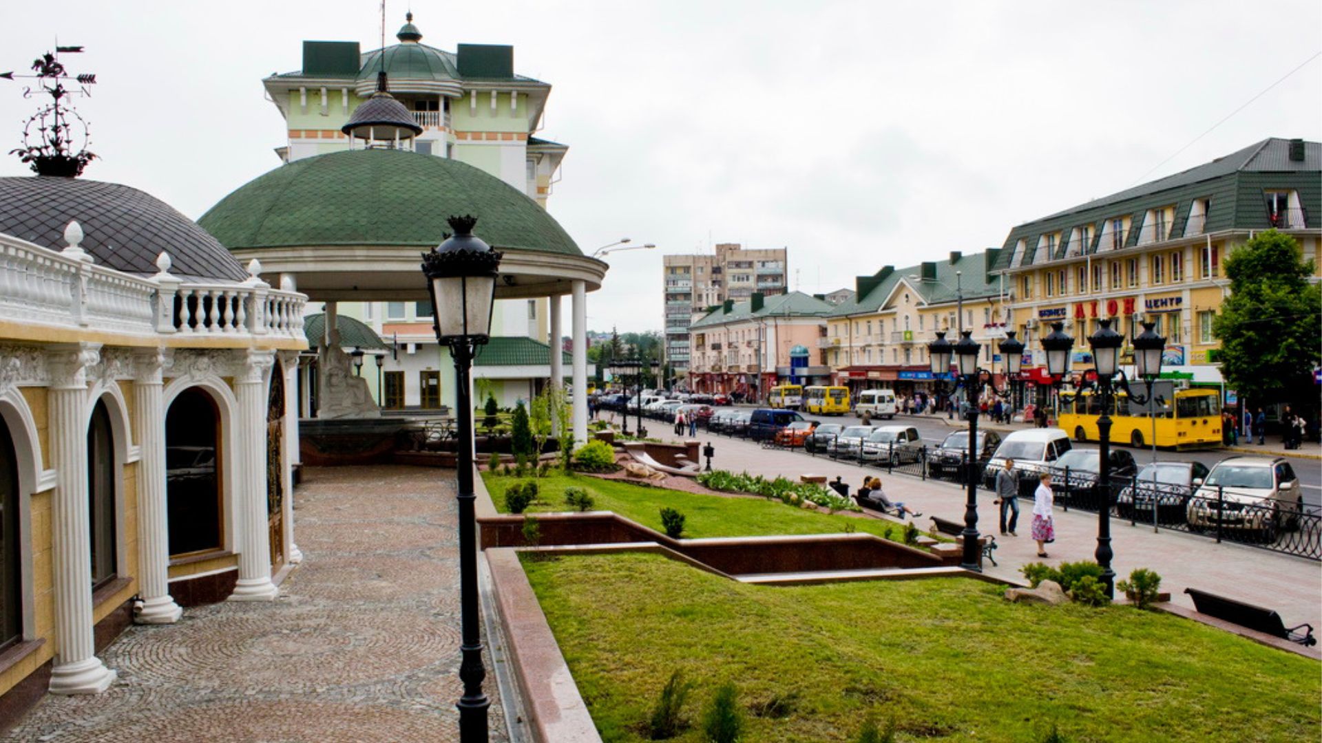 Сколько стоит жилье в Ровно