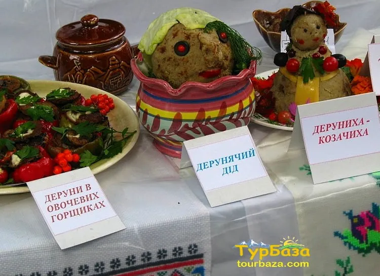 Відвідувачі зможуть спробувати різні деруни / Фото з сайту ТурБаза Відвідувачі зможуть спробувати різні деруни / Фото з сайту ТурБаза