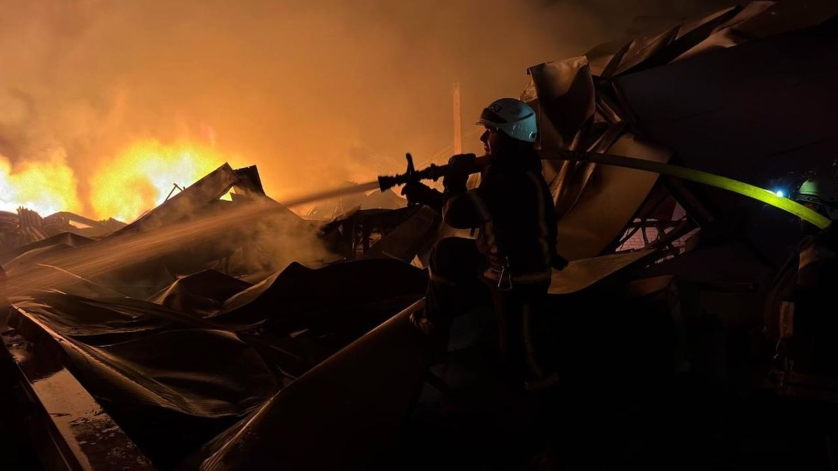 Масований удар балістикою та дронами по Київщині: є поранені та значні руйнування у 3 районах