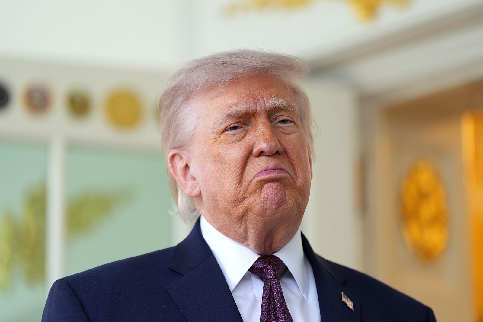 Недалеко от гольф-клуба Трампа в Калифорнии задержали мужчину с целым арсеналом оружия