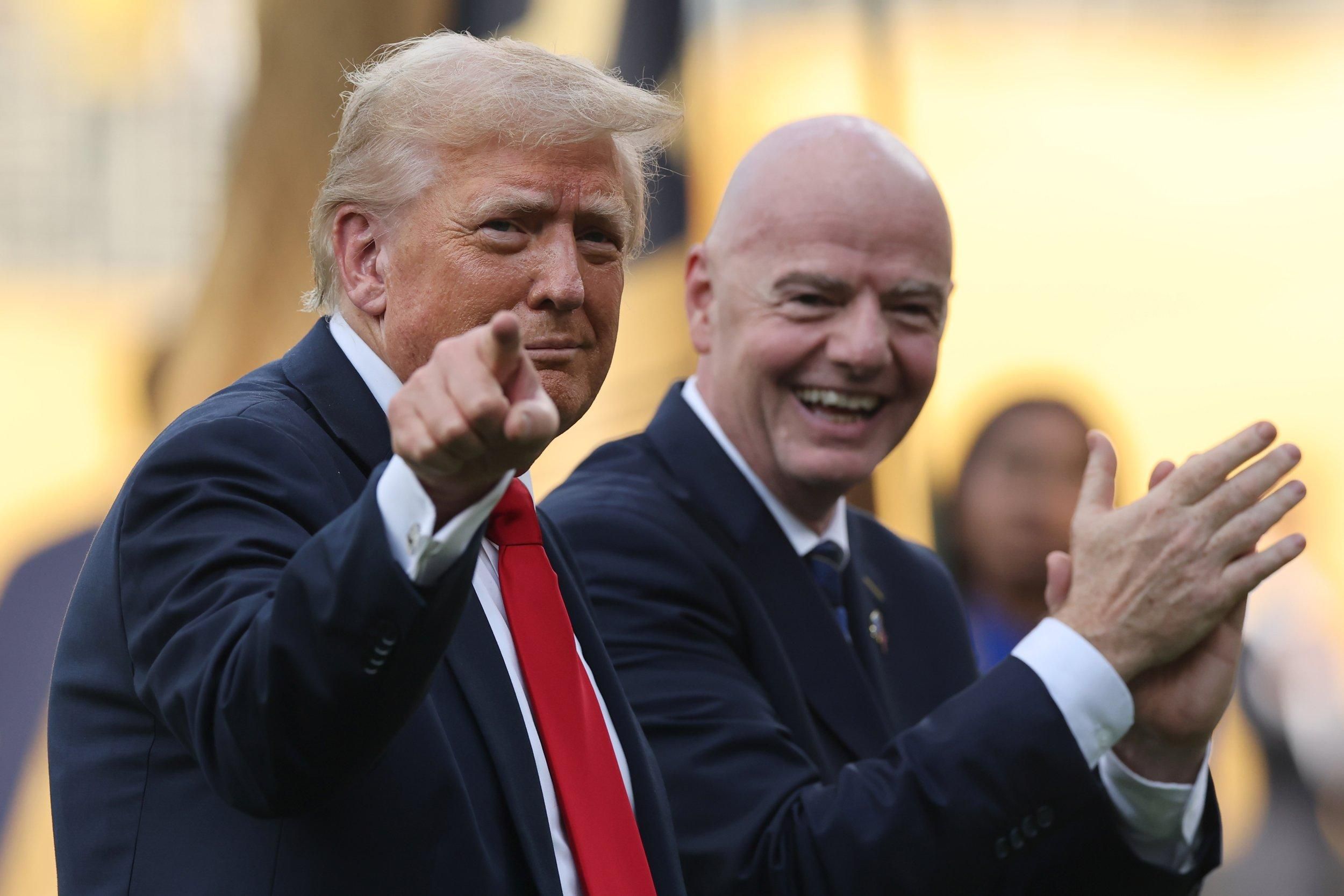 "Большая ошибка": Трамп предостерег ФИФА от замены Инфантино