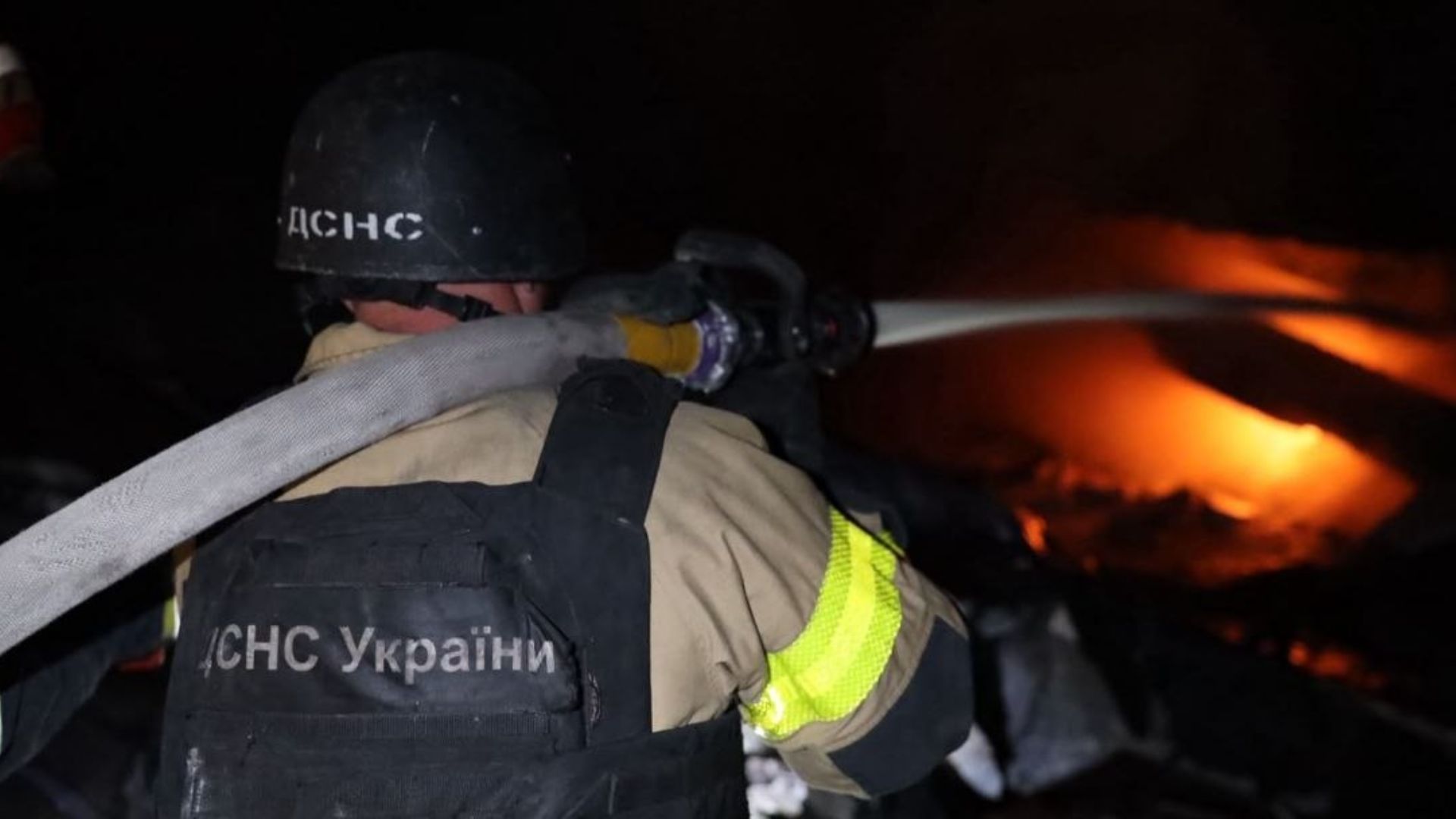 Росія атакувала Чернігівщину: постраждала дитина, виникли пожежі та є руйнування
