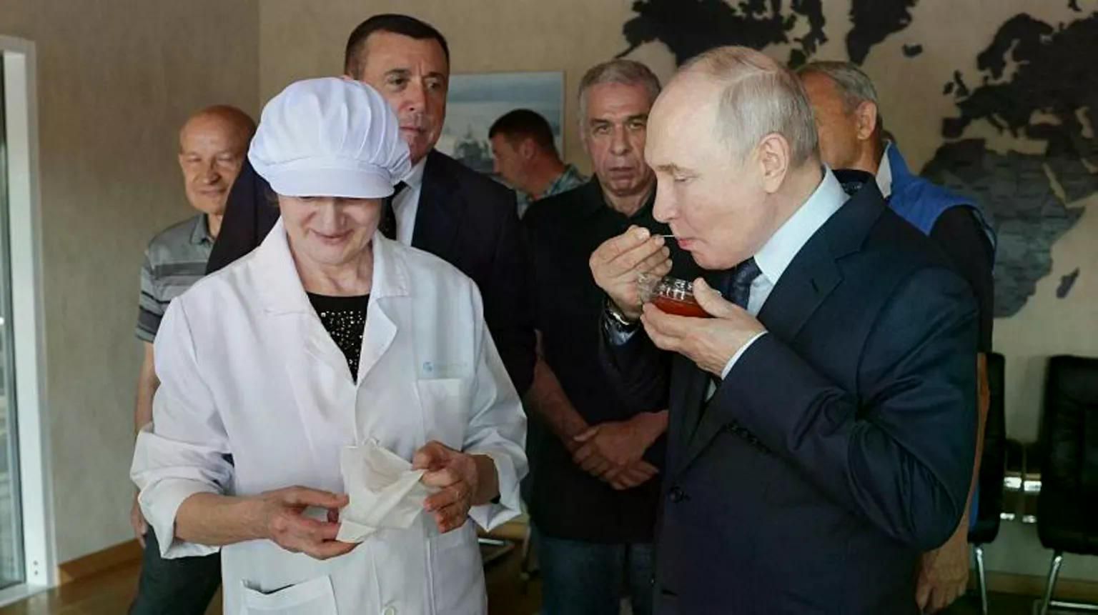Путін уперше відвідав Курильські острови Путін уперше відвідав Курильські острови