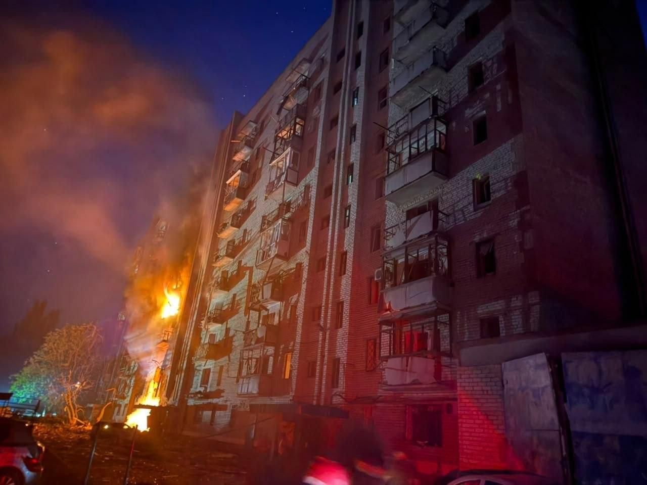 Росія атакувала Краматорськ: зруйновано багатоповерхівку, є загиблий та багато поранених