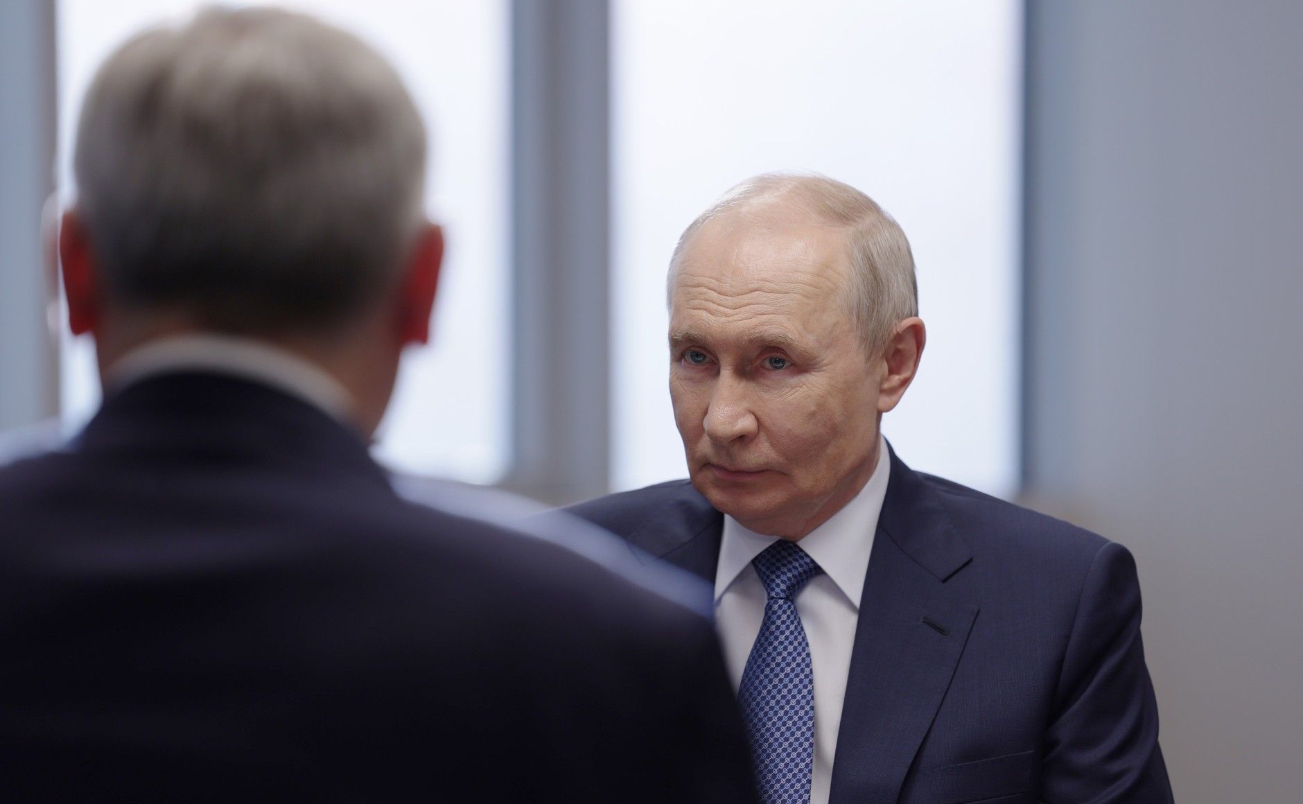 Суттєво змінить ситуацію на фронті: якої події очікує Путін, щоб почати переговори