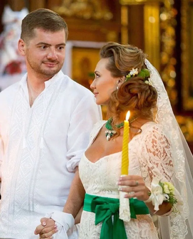 Вінчання Анни Саліванчук й Олександр Божков Вінчання Анни Саліванчук й Олександр Божков