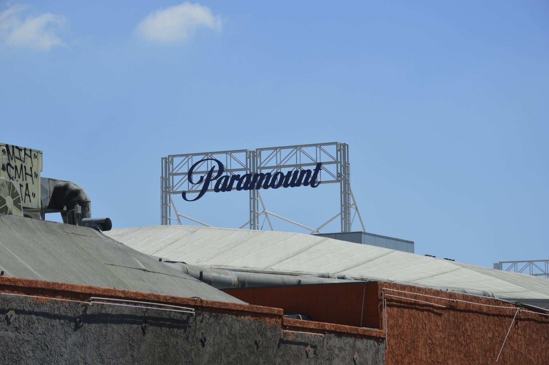 Сделка между Paramount и Warner Bros. под угрозой