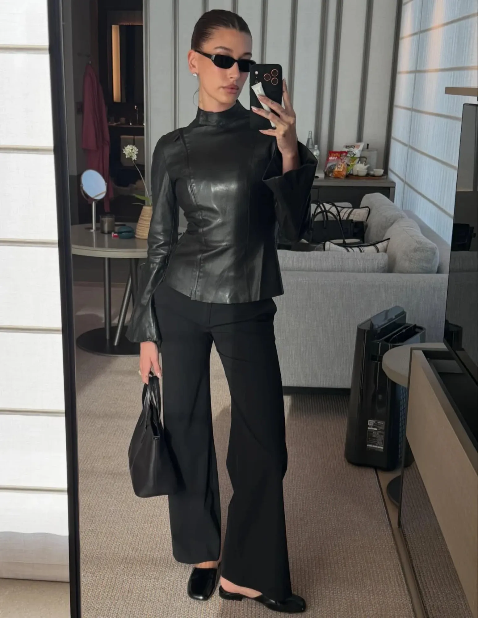Гейлі Бібер показала модні штани bootcut