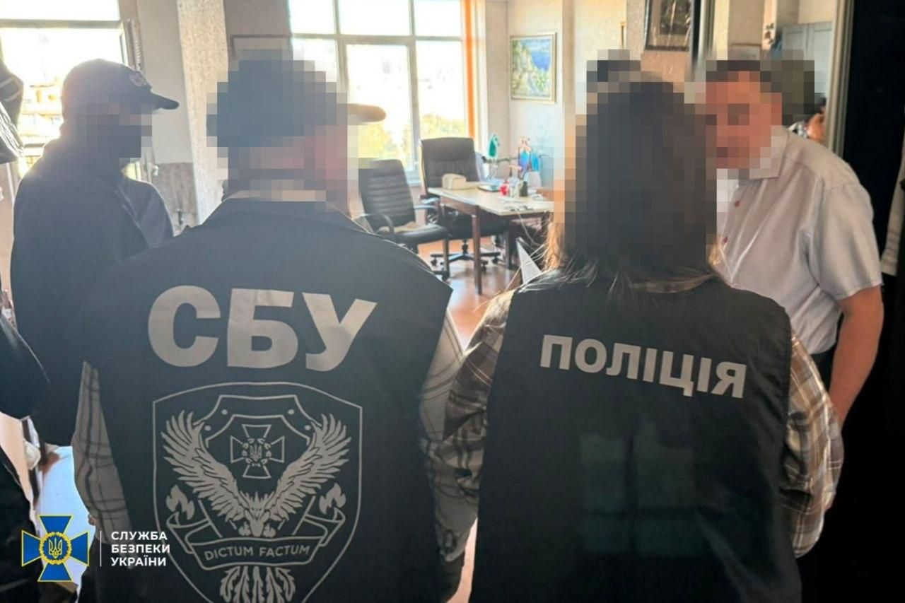 По всій Україні викрили ще 7 схем для ухилянтів: серед затриманих – син голови суду і лікарі