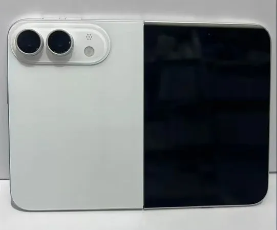 iPhone Ultra