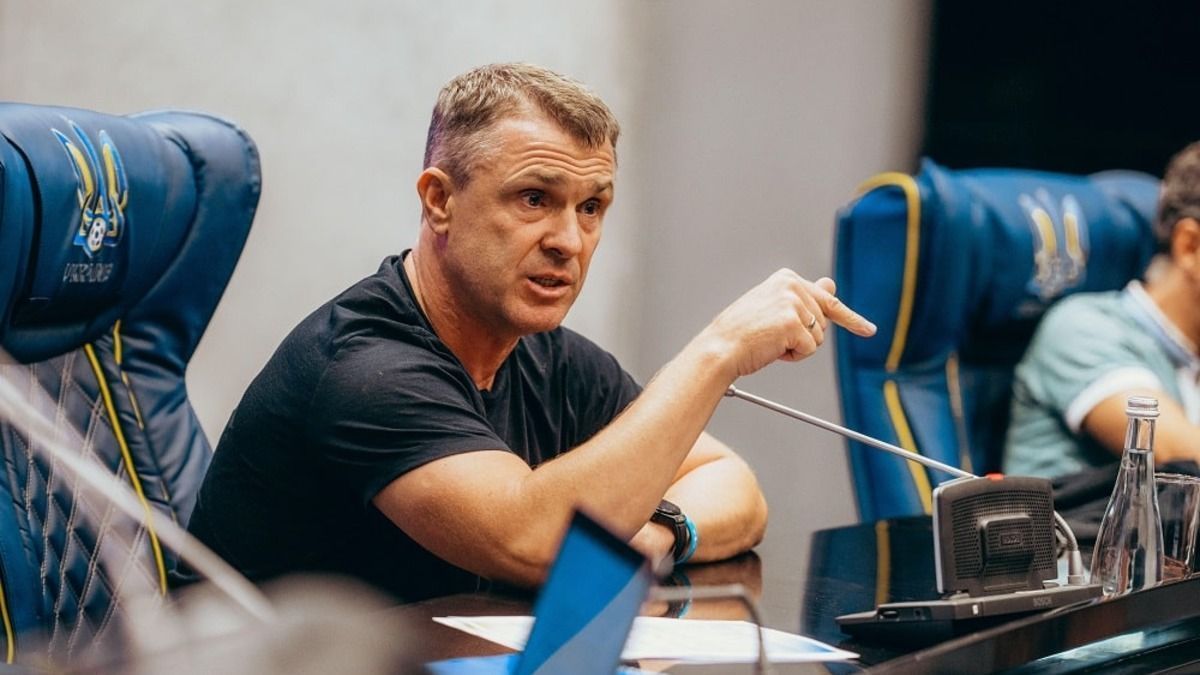 Сергій Ребров прокоментував відео з Василем Березуцьким Сергій Ребров прокоментував відео з Василем Березуцьким