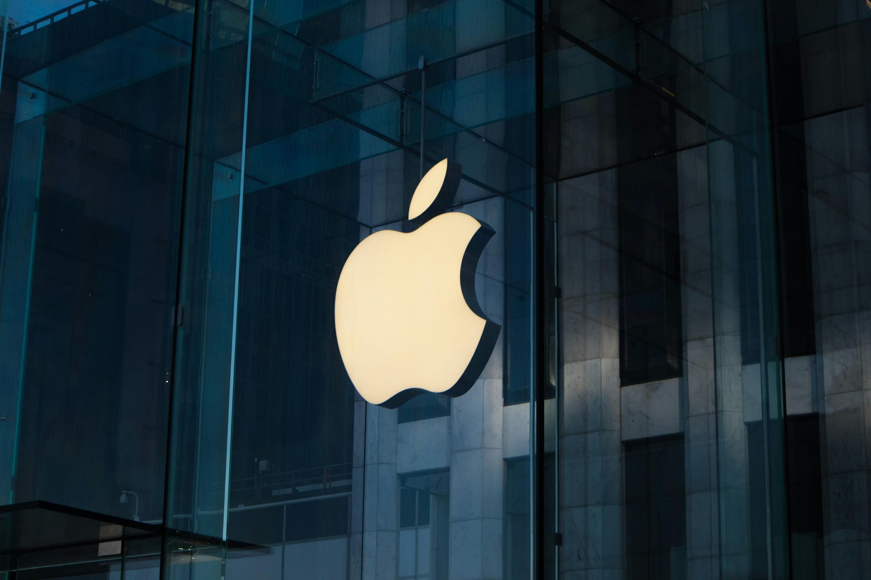 Apple може змінити курс після Тіма Кука – чого чекати від Джона Тернуса